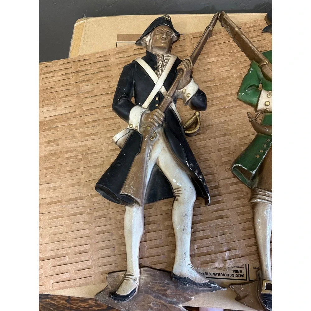 Vintage Sexton Cast Metal Revolutionary War Soldiers Wall Plaques Set of 2